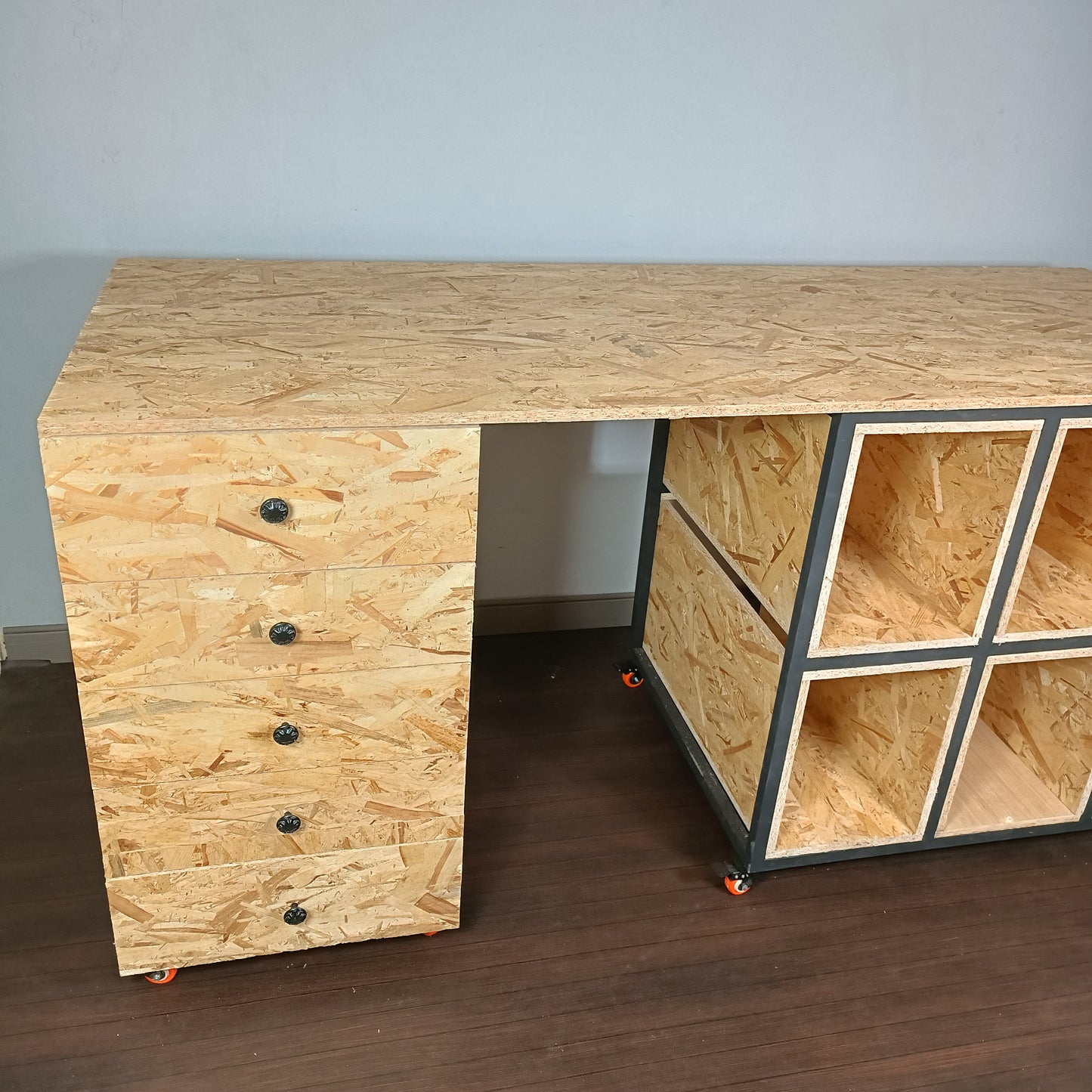 Table d’atelier en OSB massif