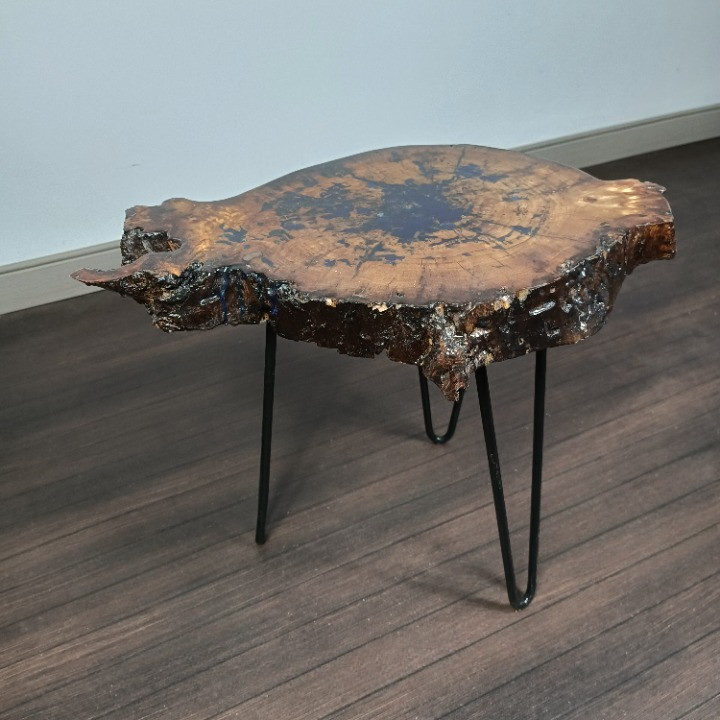 Table de Coin Résine Époxy & Bois