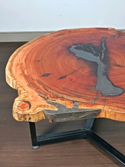 Amazing Eucalyptus Epoxy Table