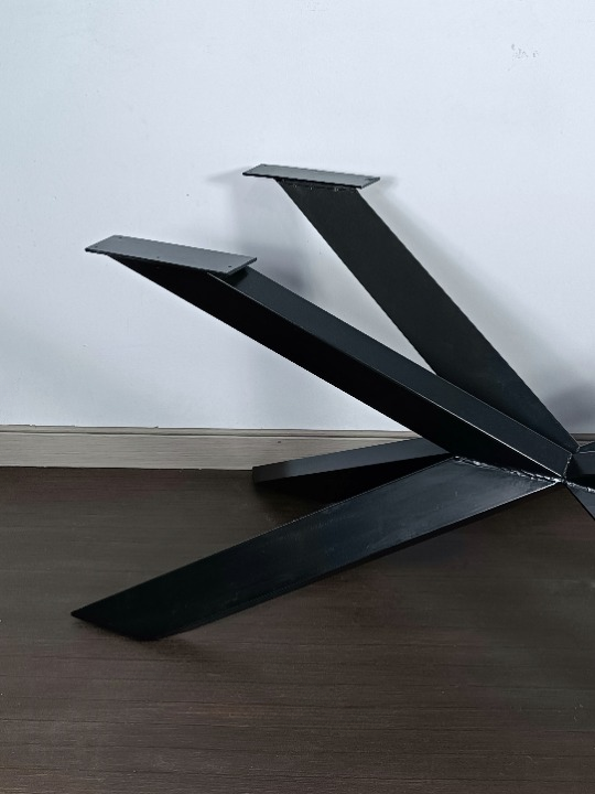 Base Métallique Spider pour Table de Salle à Manger