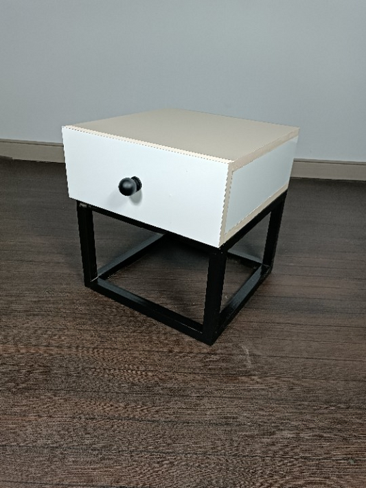 Table de Nuit en MDF – Design Moderne & Fonctionnel