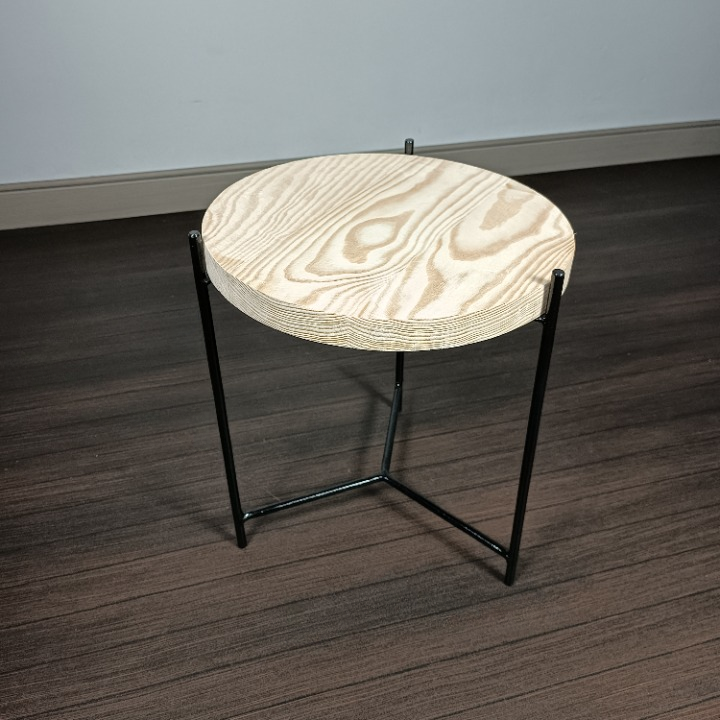 Table de coin ronde en bois rouge