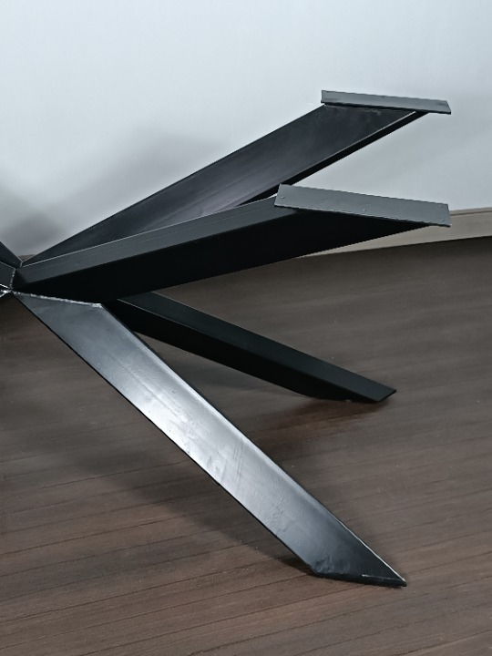 Base Métallique Spider pour Table de Salle à Manger